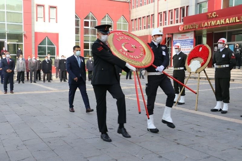 Atatürk’ün ebediyete intikalinin 82. yıldönümü

