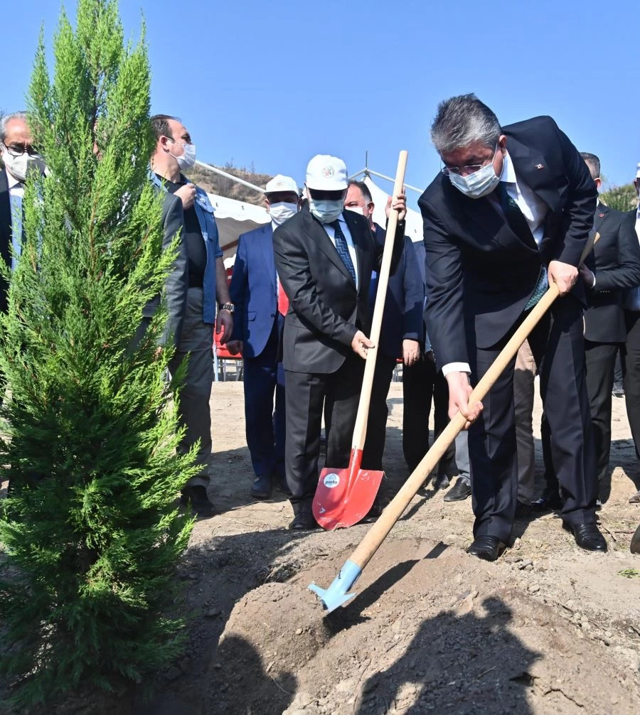 OSMANİYE’DE FİDANLAR TOPRAKLA BULUŞTURULDU
