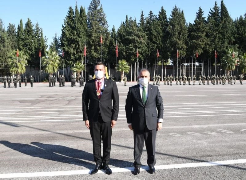 Antalyalı gaziye üstün cesaret ve feragat madalyası
