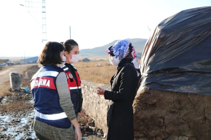 Jandarmadan ortaklaşa ’’Sağlıklı Nesiller İçin Elele Projesi’’
