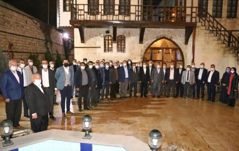 Kılınç, AK Parti merkez ilçe yönetimiyle bir araya geldi
