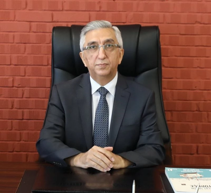 Yabancı öğrencilere uzaktan eğitim ile Türkçe öğretiliyor
