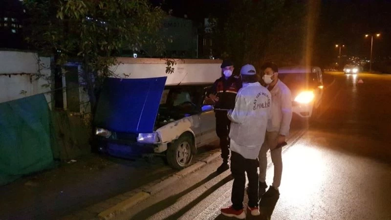 Pişkin hırsız çalıntı araçla kız arkadaşlarını gezdirdi
