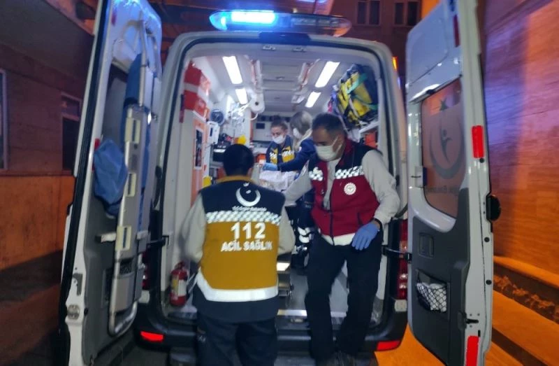 Suriyeli yapışık siyam ikizleri Ankara’ya getirildi
