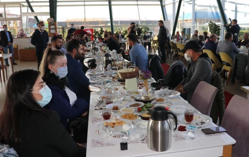 Başkan Vekili Aslan: “Kırsal kesimde semt sahaları yapmak hep hayalimdir”
