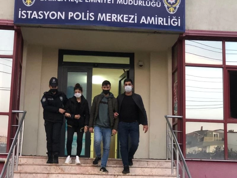 Sahte parayla taksiye binen karı koca yakayı ele verdi
