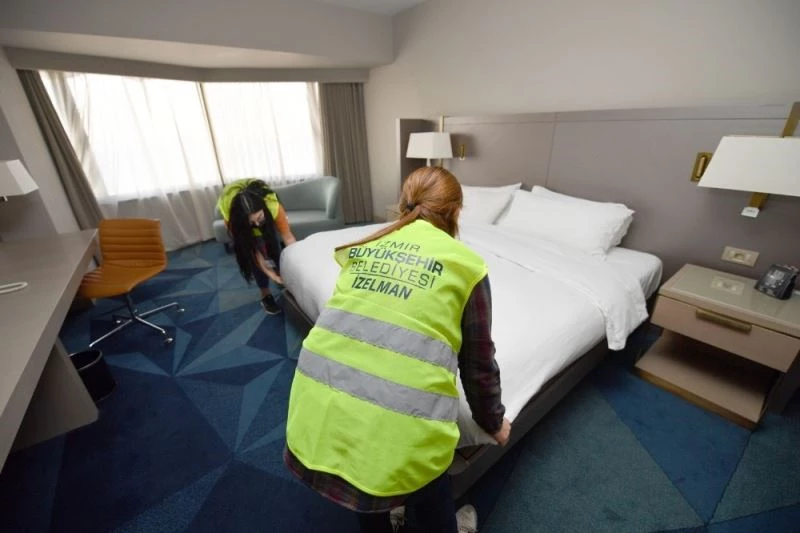 Başkan Soyer, depremzedelere seslendi: “Sizleri bu konutlara davet ediyoruz”
