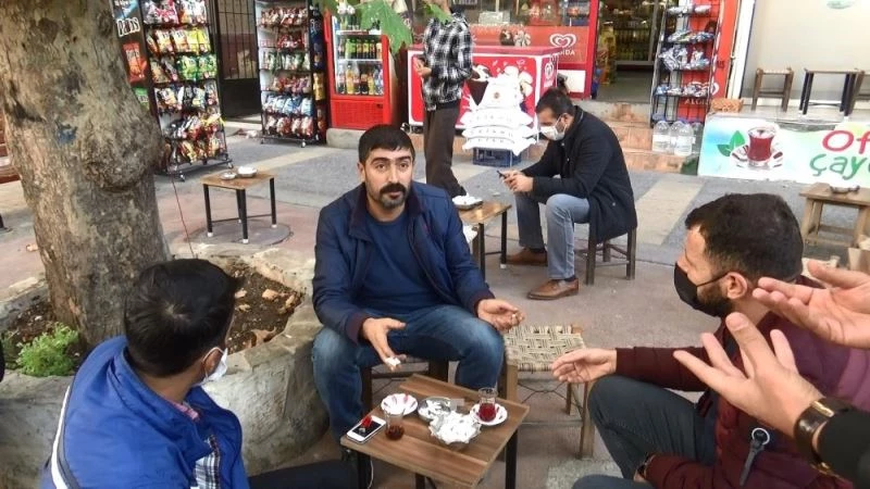 Uyarılara rağmen sigarayı elinden bırakmadı, cezayı yedi
