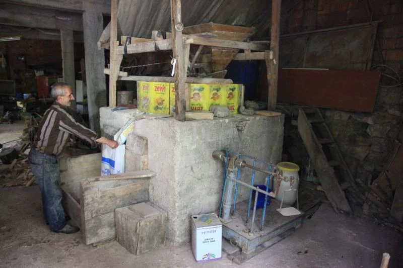 884 yıldır dönüyor, babadan oğula geçiyor
