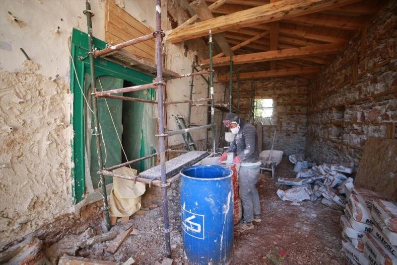 Tarihi caminin ihtişamı restorasyon çalışmasıyla korunacak