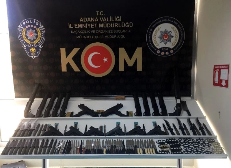 20 bin bıçak, muşta, kılıç, kama ele geçirildi
