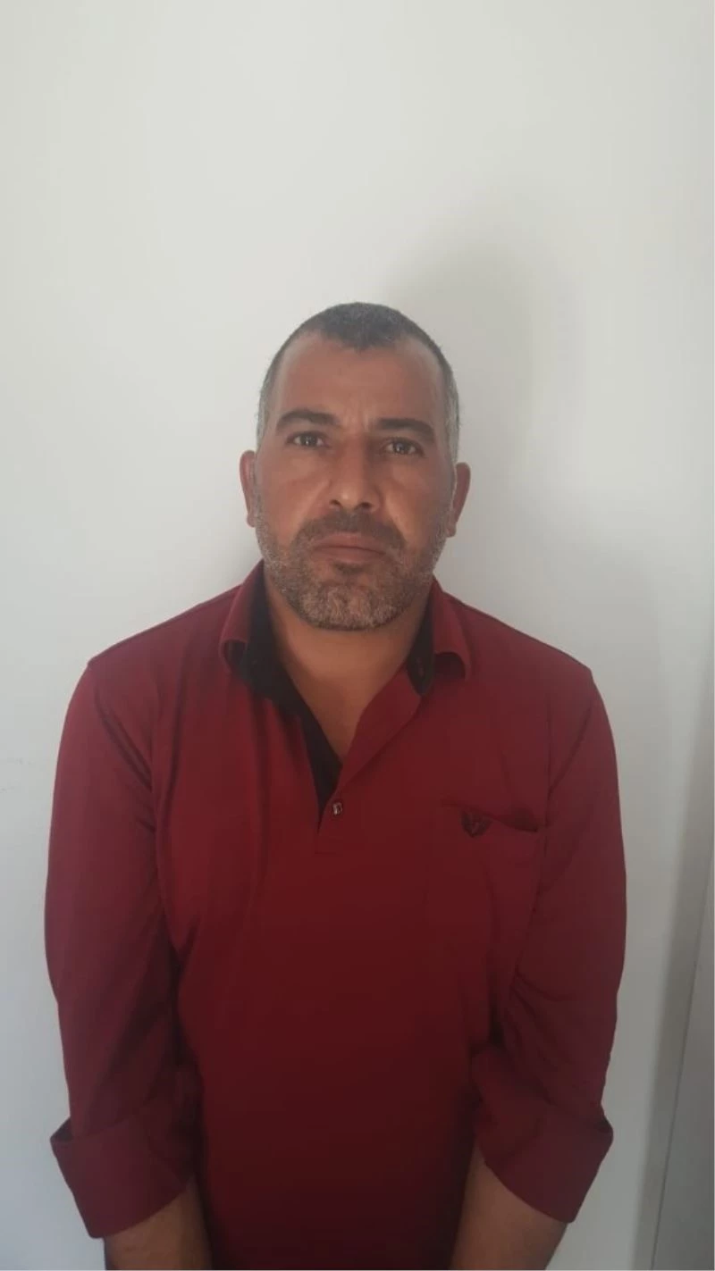 Sahte kimlikli cinayet zanlısı jandarmadan kaçamadı
