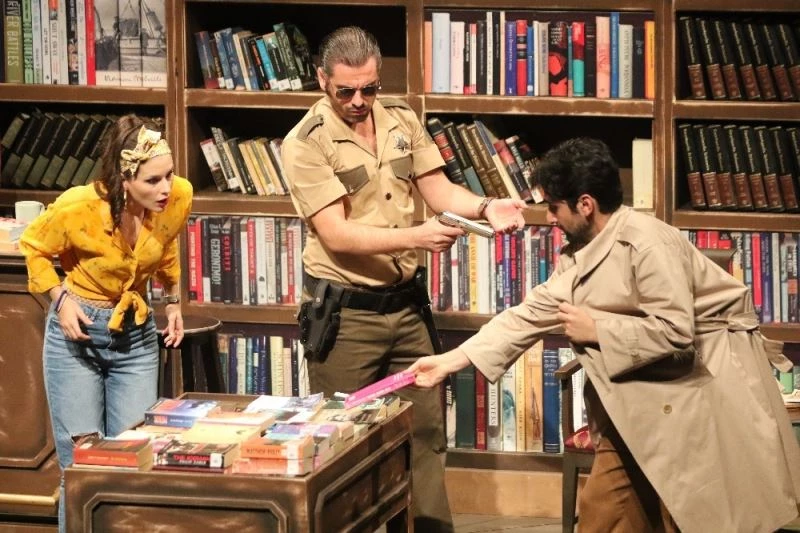 ’Kitaplar’ prömiyer yaptı
