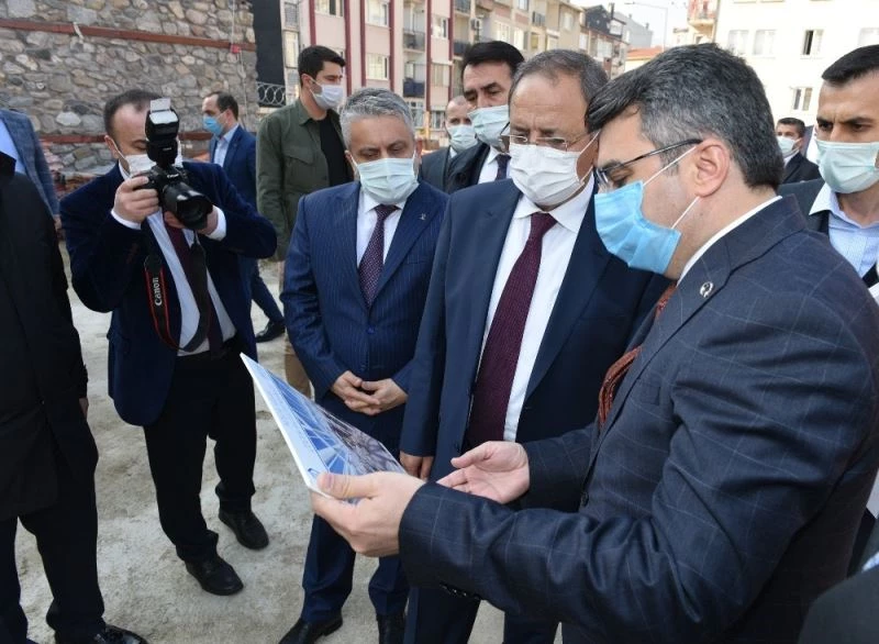 Özhaseki’den Molla Yegan’a tam not
