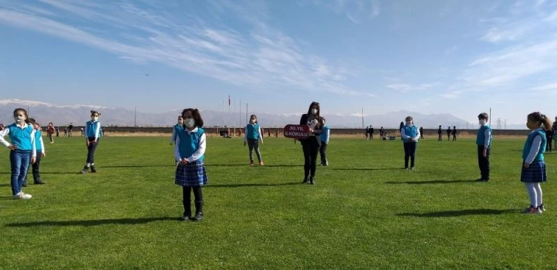 Yüksekova’da temassız oyunlar şöleni
