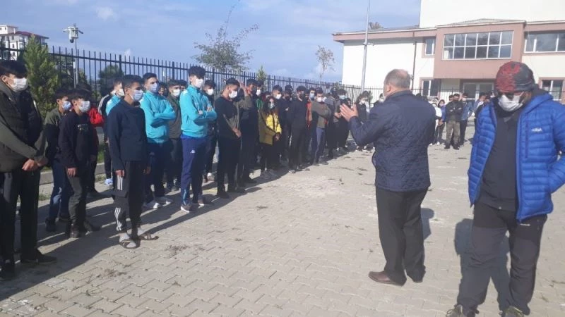 Hakkarili raftingciler Rize’de
