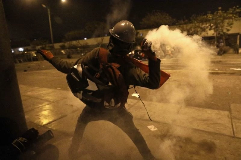 Peru’da Devlet Başkanı Manuel Merino istifa etti
