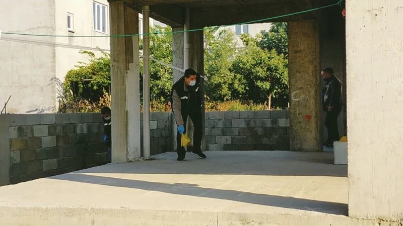 Kıskandığı eşini vurdu
