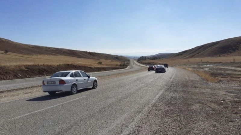 Çorum-Kırkdilim yolunun tamamlanan bölümleri ulaşıma açıldı
