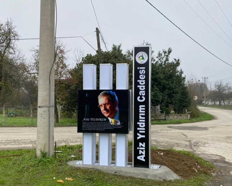 Aziz Yıldırım Caddesi’nin tabelaları konuldu
