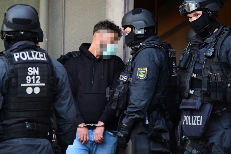 Almanya’daki 1 milyar Euroluk mücevher soygununun failleri yakalandı
