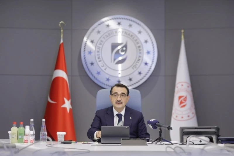 Bakan Dönmez: “18 yılda 321 milyon varil ham petrol ve 11,8 milyar metreküp doğal gaz üretimi gerçekleştirdik”
