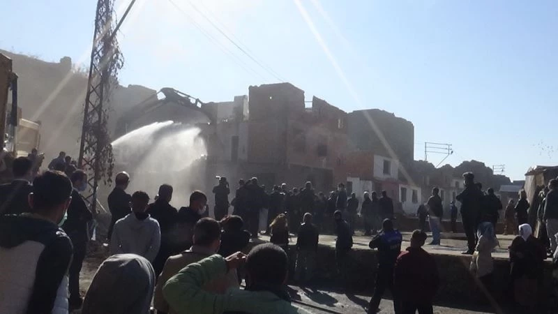 Diyarbakır surlarının gün yüzüne çıkarılma çalışması sürüyor
