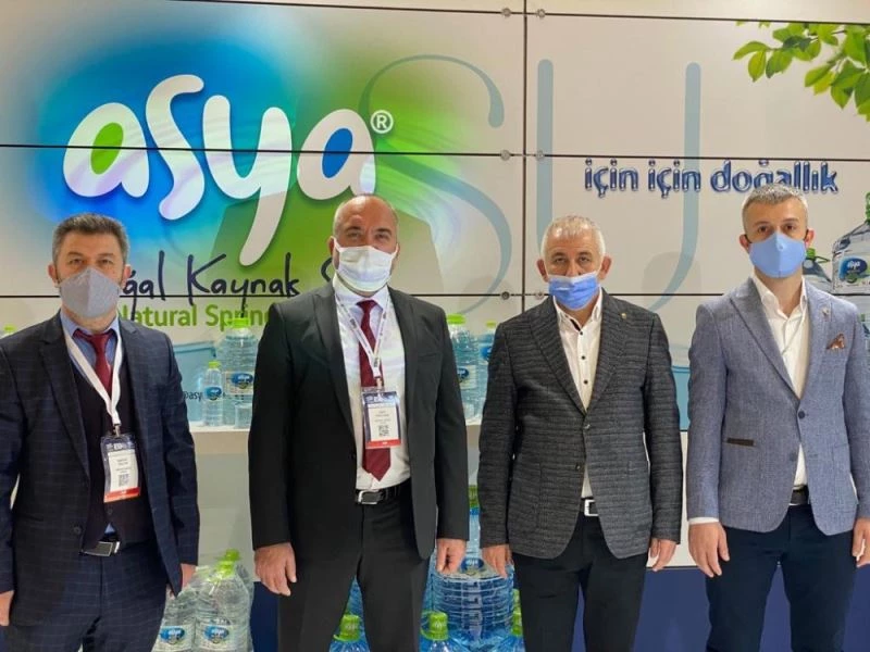 DTSO Başkanı Şahin fuarda Düzce firmalarına desek verdi
