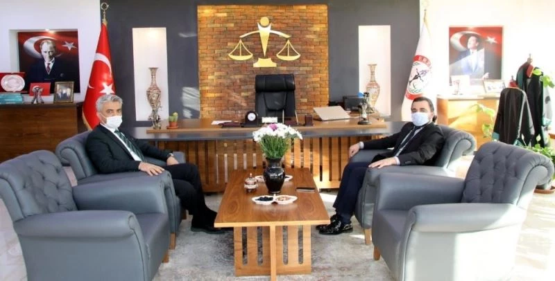 Vali Makas’tan baro, Erzincan TSO ile Sosyal Yardımlaşma ve Dayanışma Vakfına iade-i ziyaret
