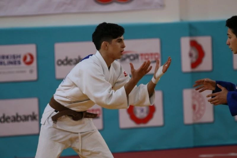 Kağıtsporlu judocular Avrupa yolcusu
