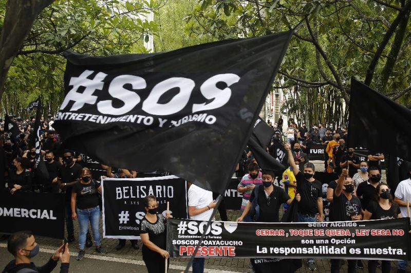 Kolombiya’daki hükümet karşıtı protestolara binlerce kişi katıldı
