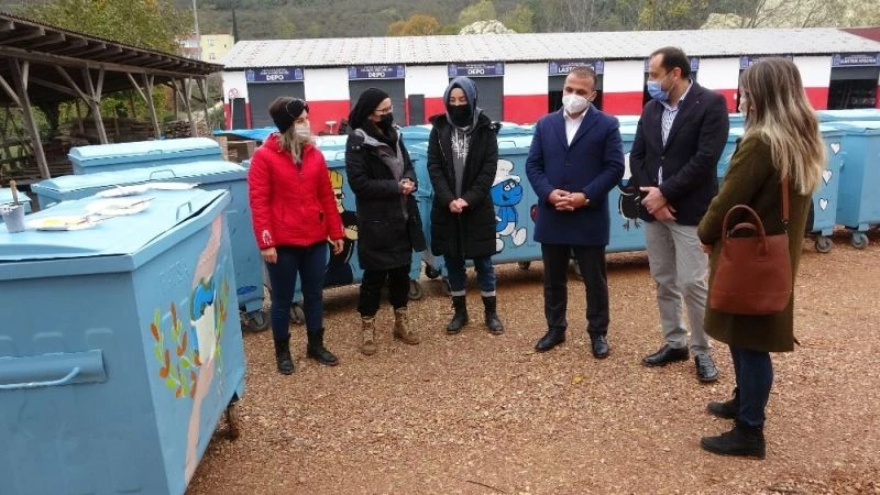 Fatsa’da çöp konteynırları çiçek açtı
