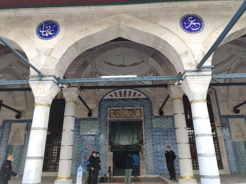 Rüstempaşa Camisi 4 yıl sonra ibadete açıldı
