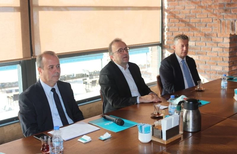 Basın İlan Kurumu Genel Müdürü Kocaeli basınıyla buluştu
