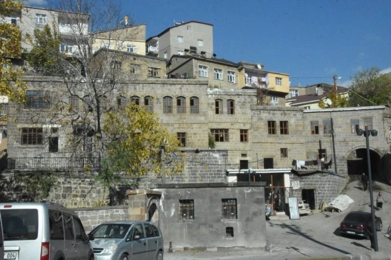 Bitlis’te ‘Sokak Sağlıklaştırma’ projesinde 3. etabı başlatılıyor
