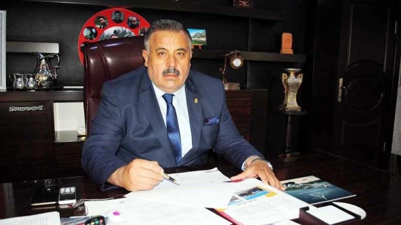 Pandemi sürecinde devletin esnafa destek olmalısı gerektiğini belirten ÇESOB Başkanı Gür;
