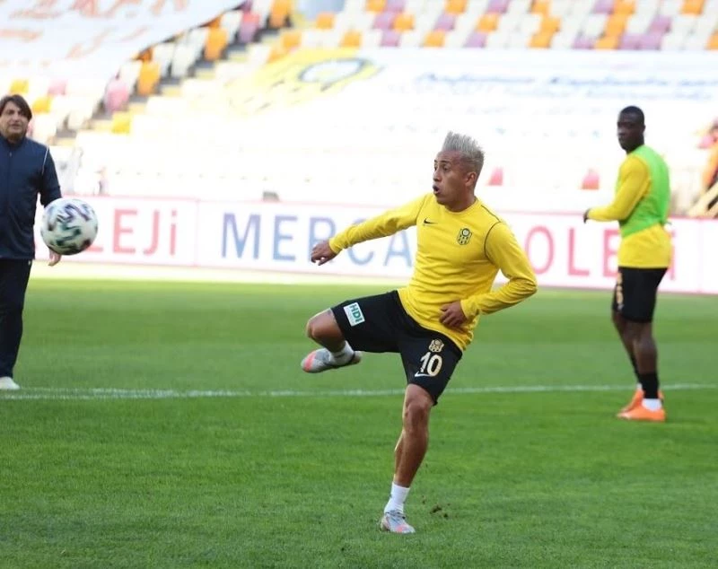 Cueva kadro dışı bırakıldı
