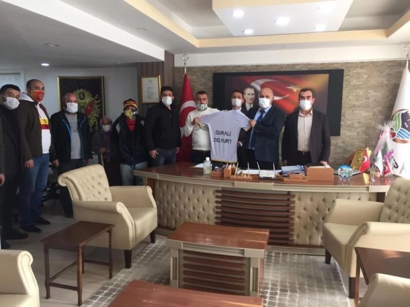 Başkan Zelyurt’a taraftarlardan ziyaret
