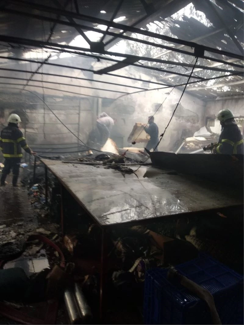 Mobilyacılar sitesinde yangın
