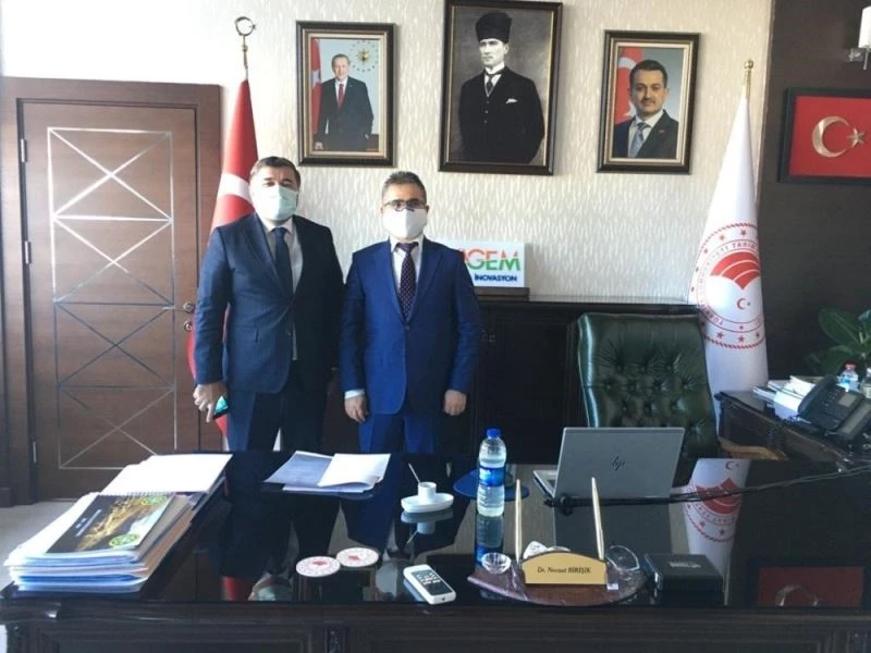 Başkan Şenlikoğlu Giresun’da yapılması planlanan projeler için Ankara’nın yolunu tuttu
