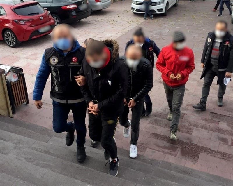 Avanos’ta uyuşturucu taciri 3 kişi tutuklandı
