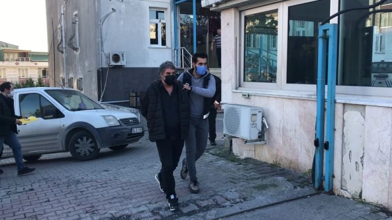 Güpegündüz araba kundaklamanın ardından trafik tartışması çıktı
