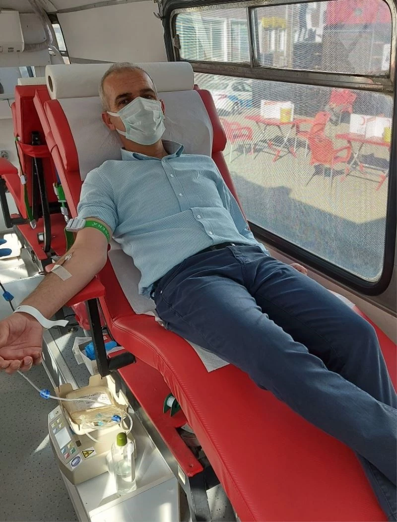 Başkan Altıkulaç, kan bağışında bulundu
