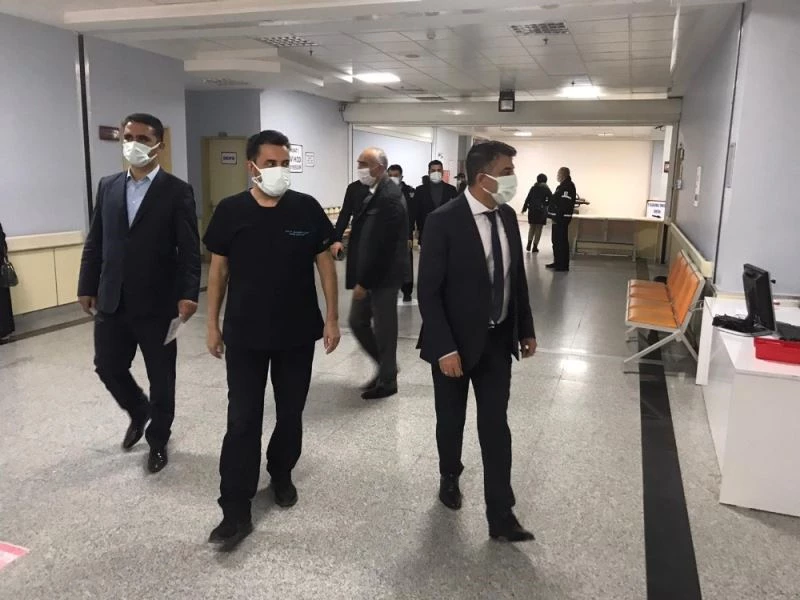 Sağlık Müdürü Sünnetçioğlu’ndan hastane ziyareti
