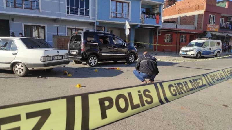 Bursa’da silahların çekildiği kavgada 4 kişi yaralandı
