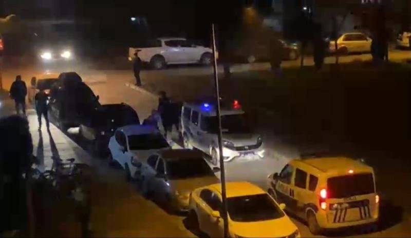 Kısıtlama saatlerinde sokakta tartıştılar: 5 gözaltı
