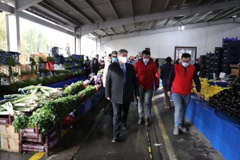 Melikgazi’de pazar yeri denetimleri aksatılmadan yapılıyor
