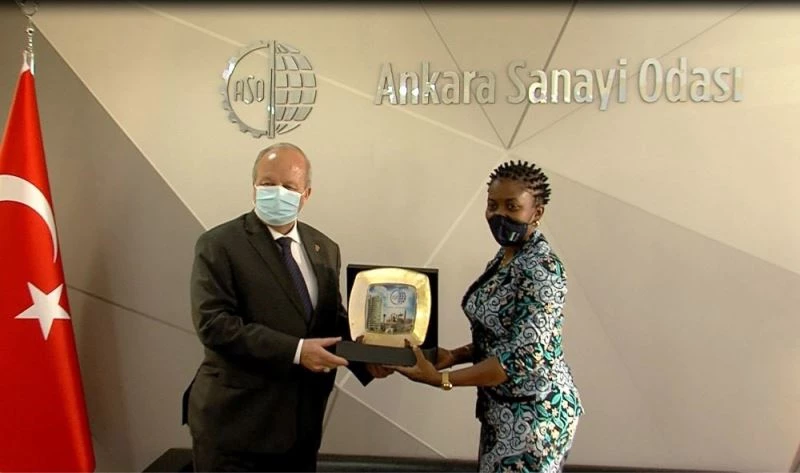 Bakan Tunis: “Sierra Leone’de Türk Yatırımcıları birçok fırsat bekliyor”
