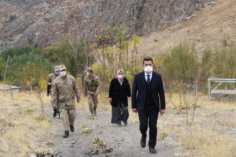 Kaymakam Kaptanoğlu, Kayacık köyünü ziyaret etti
