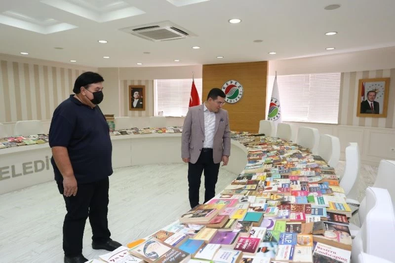 Cemil Meriç Kitaplığı’na 1400 kitap daha bağışlandı
